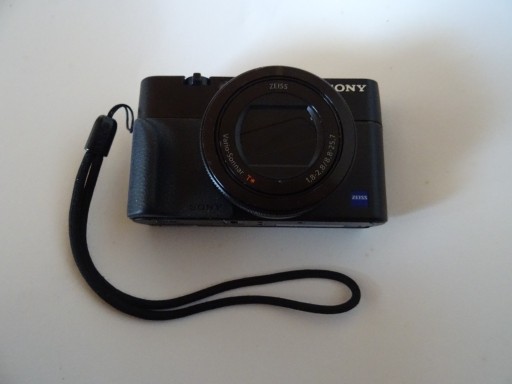 Zdjęcie oferty: Sony RX 100 V m5a Karta Sony 32GB.Jak Nowy!!