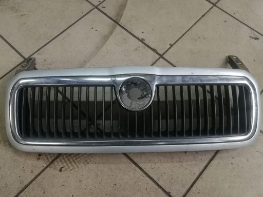 Zdjęcie oferty: Grill atrapa chłodnicy skoda octavia I