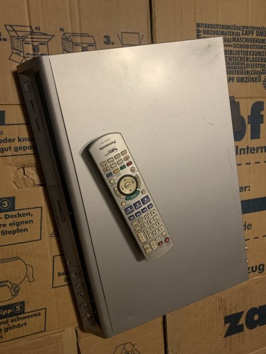 Zdjęcie oferty: Odtwarzacz nagrywarka i pilot DVD hdd Panasonic recorder DMR-EH65