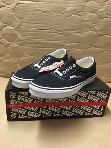 Zdjęcie oferty: Buty VANS Era Navy us 9.5 / eu 42.5