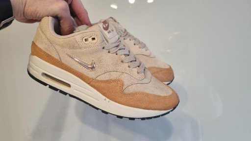 Zdjęcie oferty: Nike Air Max 1 87 Premium SC rozmiar 38