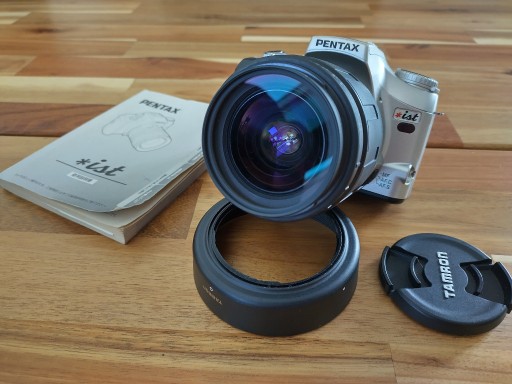 Zdjęcie oferty: Lustrzanka analogowa Pentax *ist 