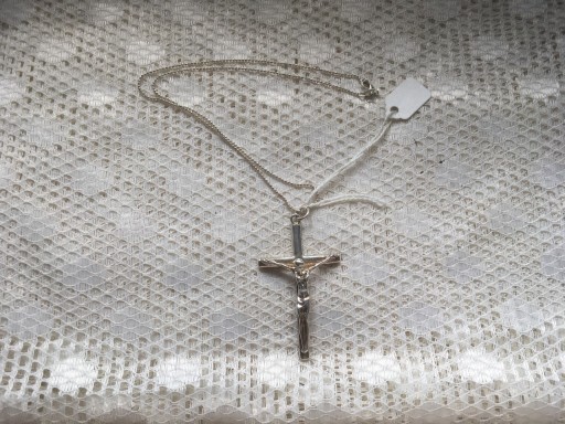 Zdjęcie oferty: Srebrny krzyżyk z łańcuszkiem stary 