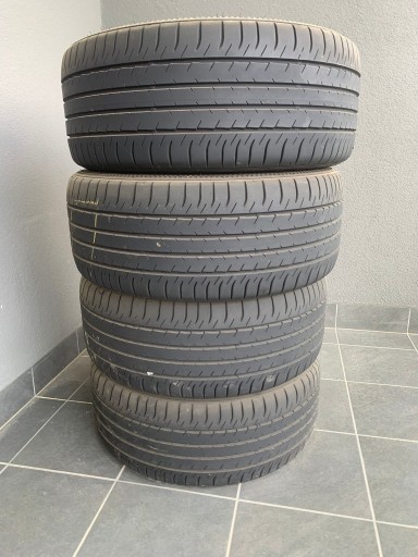 Zdjęcie oferty: DUNLOP SPORT MAXX RUNFLAT 245x40 RF 19 94W 4sztuki