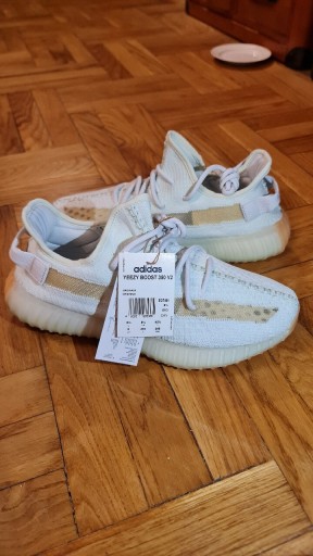 Zdjęcie oferty: Adidas Yeezy Boost 350 v2 Hyperspace 42 2/3