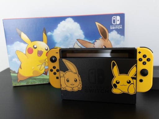 Zdjęcie oferty: Nintendo Switch Pikachu & Eevee Edition + Pokeball Plus