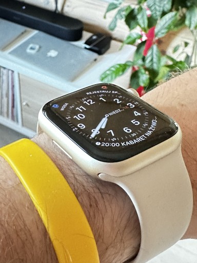 Zdjęcie oferty: Smartwatch Apple Watch series 8 LTE 45mm złoty