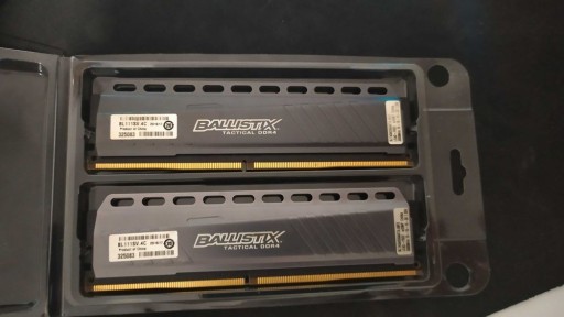 Zdjęcie oferty: Crucial Ballistix (2x4GB)BLT2C4  DDR4 3000mhz CL15