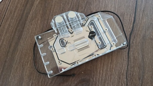 Zdjęcie oferty: Bykski A-SP6600XT-X – blok wodny GPU + backplate, nowy, lekko przerobiony