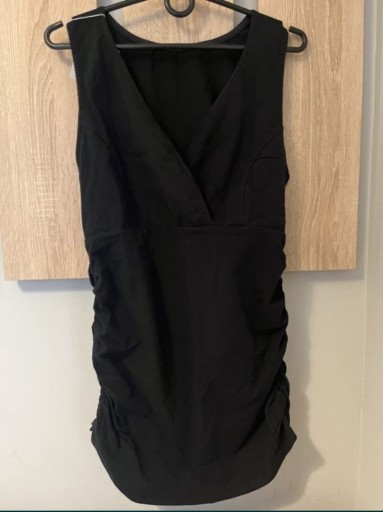 Zdjęcie oferty: Sukienka czarna z koronką- Rozmiar UNIWERSALNY