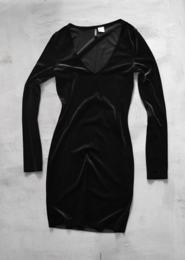 Zdjęcie oferty: mała czarna sukienka mini ołówkowa S 36 kaszmir 