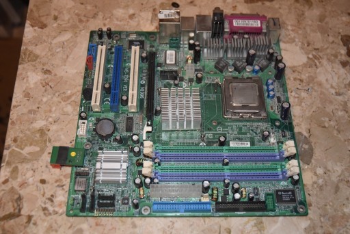 Zdjęcie oferty: Płyta główna MSI MS-7091.775 DDR mATX PCIe PCI + procesor pentium 4 3,4 Ghz