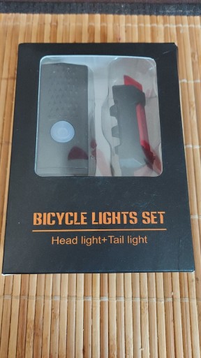 Zdjęcie oferty: Komplet na rower oświetlenie LED, przód i tył. USB