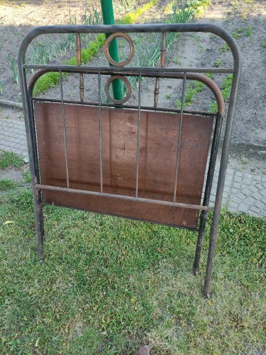 Zdjęcie oferty: Łóżko metalowe - stare nie naprawiane