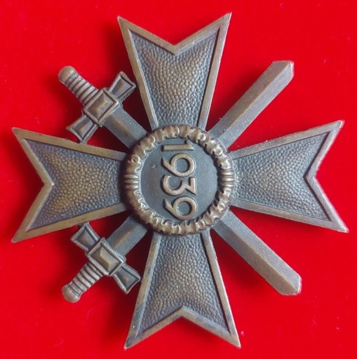 Zdjęcie oferty: Krzyż Zasługi Wojennej z Mieczami -III Rzesza