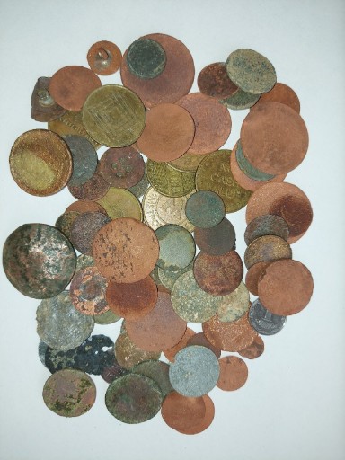 Zdjęcie oferty: Stare monety, guziki,  żetony 