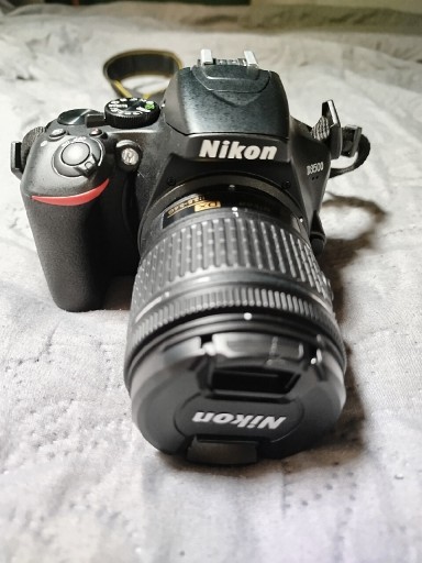 Zdjęcie oferty: Aparat NIKON D3500 + Obiektyw AF-P DX 18–55mm VR