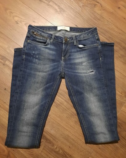 Zdjęcie oferty: Damskie spodnie jeansowe rurki  Zara XS 34