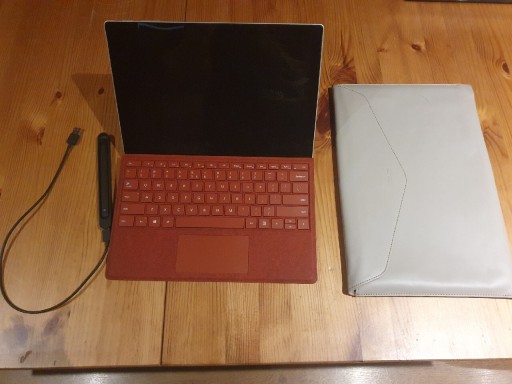 Zdjęcie oferty: Laptop Microsoft Surface Pro 7