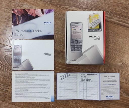 Zdjęcie oferty: Pudełko po telefonie Nokia E52 Eseries