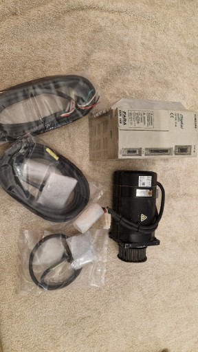 Zdjęcie oferty: Samsung Rockwell 800W serwomotor plus wzmacniacz CSMZ 08BA1ANM3