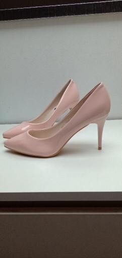 Zdjęcie oferty: Różowe pudrowe szpilki buty damskie rozmiar 38