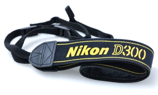 Zdjęcie oferty: NIKON D300 Pasek do aparatu