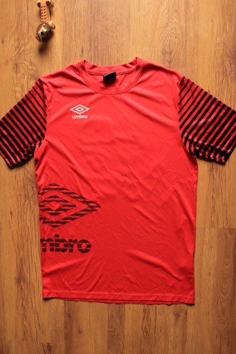 Zdjęcie oferty: T-shirt Umbro r. M czerwony męski poliestrowy sportowy kr. rękaw 