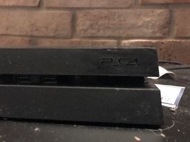 Zdjęcie oferty: KONSOLA PS4 1TB 