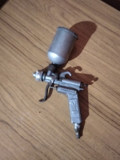 Zdjęcie oferty: Mały pistolet Lakierniczy . 
