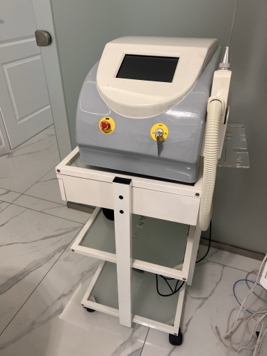 Zdjęcie oferty: Sprzęt kosmetyczny laser Nd Yag