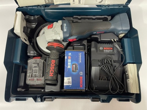 Zdjęcie oferty: Bosch GWS 18V-10 Bat.5Ah + 5Ah + GAL18-40 + L-Boxx