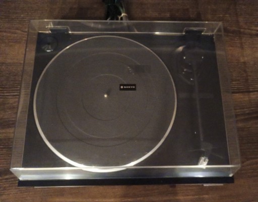 Zdjęcie oferty: Gramofon Sanyo TP 477
