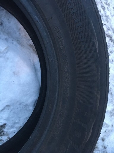 Zdjęcie oferty: Opony zimowe 225/65 r17 roadstone guard SUV 102h