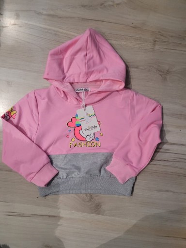 Zdjęcie oferty: Bluza Pink Baby 5-6 lat