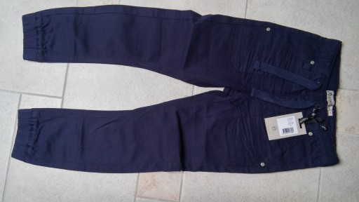 Zdjęcie oferty: Nowe spodnie bawełniane "MINYMO" rozm. 122