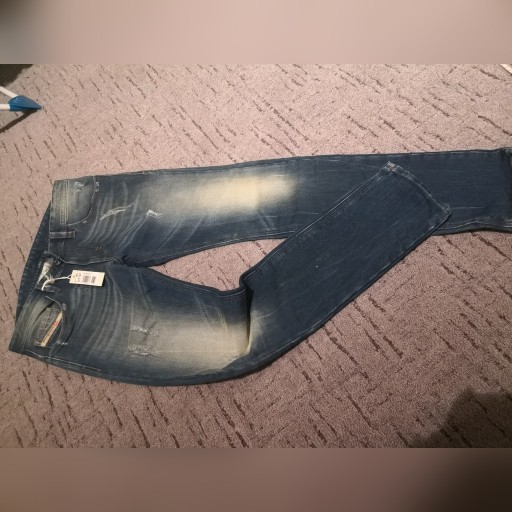 Zdjęcie oferty: Spodnie męskie jeans Diesel Industry 