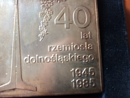 Zdjęcie oferty: Medal 40 lat Rzemiosła Dolnośląskiego 1945-1985