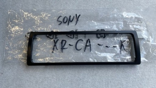 Zdjęcie oferty: SONY XR-CA...X - ramka wokół panela