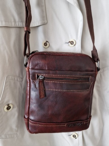 Zdjęcie oferty: Brązowa listonoszka męska z nabłyszczanej skóry