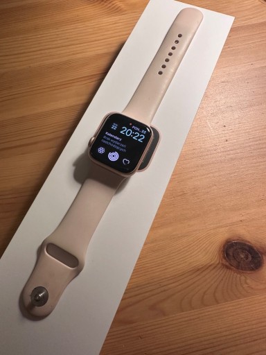 Zdjęcie oferty: Apple Watch 5 40mm
