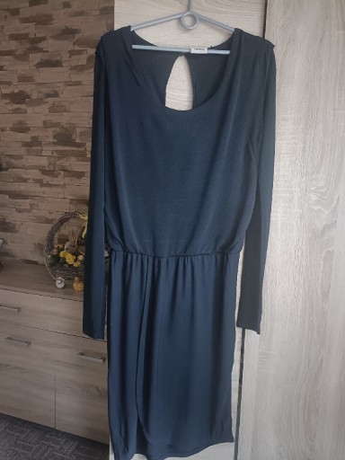 Zdjęcie oferty: Granatowa sukienka z długim rękawem 