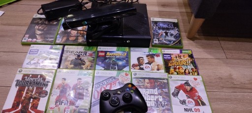 Zdjęcie oferty: Konsola Xbox 360, gry, pad, Kinect, zasilacz