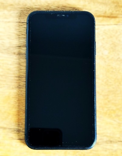 Zdjęcie oferty: iPhone 11 Black 128 GB + etui