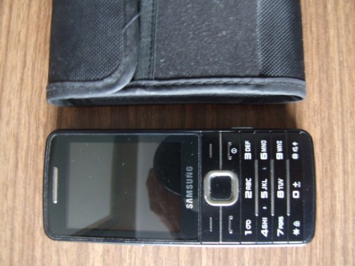 Zdjęcie oferty: telefon  SAMSUNG  GT-S 5611