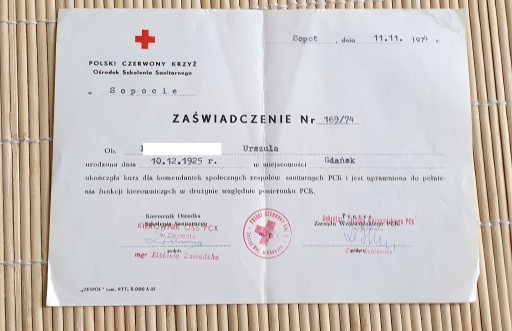 Zdjęcie oferty: Zaświadczenie o ukończeniu kursu PCK w 1974