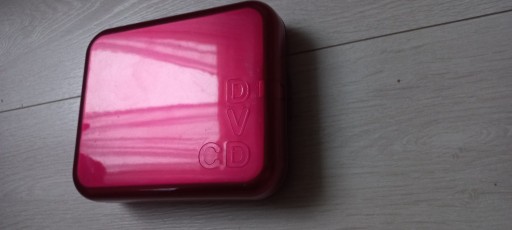 Zdjęcie oferty: Etui na 24 płyty CD/DVD  sztywne plastik zamykane