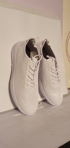 Zdjęcie oferty: Buty nowe męskie sportowe Pier One rozmiar 44