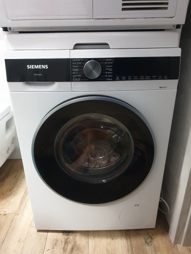 Zdjęcie oferty: Pralka Siemens WG56G2ZEPL iQ500 10kg 1600 obr/min 74 dB Biała