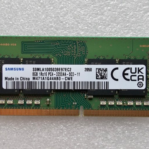 Zdjęcie oferty: Pamięć RAM DDR4 SAMSUNG 8GB M471A1G44AB0-CWE